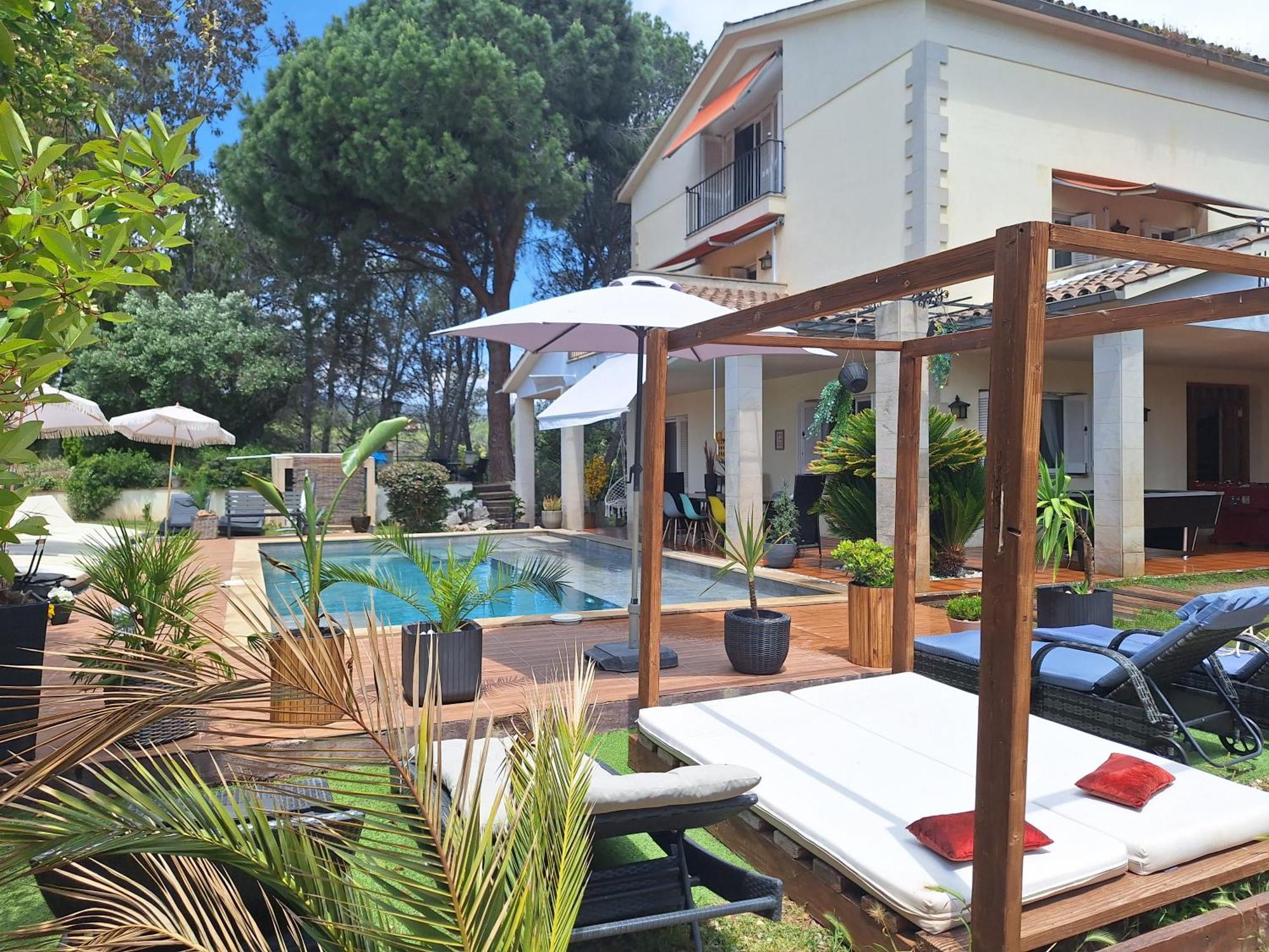 Les Canyes Cottage, Private Villa Resort Piera ภายนอก รูปภาพ