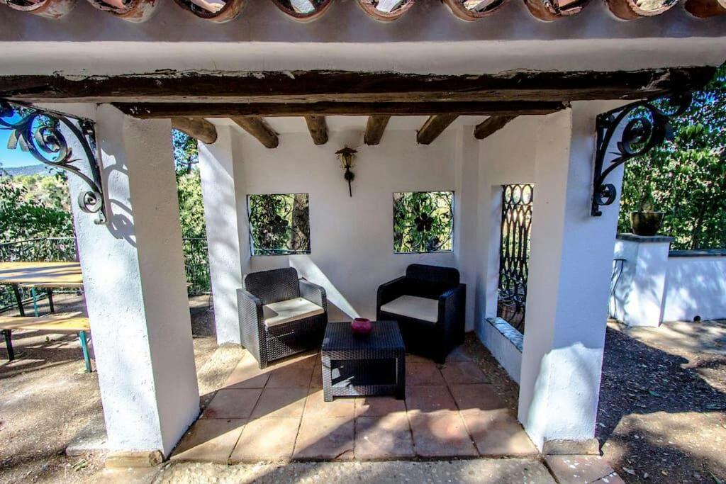 Les Canyes Cottage, Private Villa Resort Piera ห้อง รูปภาพ